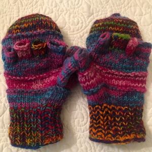 Beautiful unique merino wool mittens